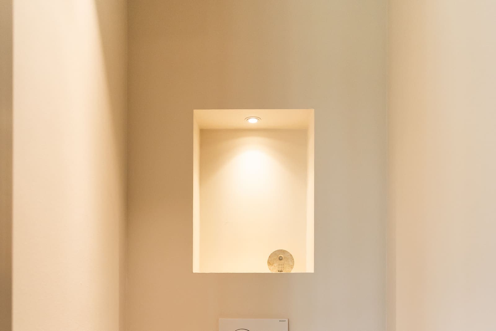 Rustgevend geluid in het toilet: zo pak je het slim aan